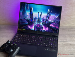Acer Predator Helios Neo 16 PHN16-72-73Q5, testenhet tillhandahållen av Acer Tyskland.