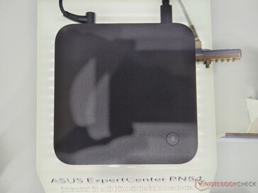 Asus ExpertCenter PN54 fingeravtryckssensor (bildkälla: Notebookcheck)