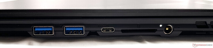 Höger: 2x USB Typ A 3.2 Gen. 1, USB-C Thunderbolt 3 (med DisplayPort och Power Delivery), SD-kortläsare, Nätadapter