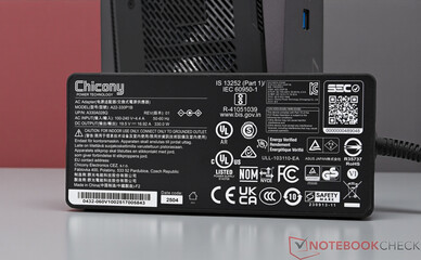 330 watts nätaggregat (19,5 V; 16,92 A)