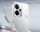 Realme 14 5G har en mecha-inspirerad design med orange färgaccenter. (Bildkälla: Realme)