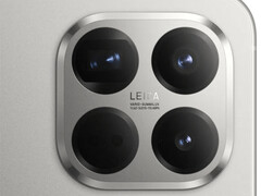 Xiaomi 15T Pro har en relativt enkel design med tre bakåtriktade kameror. (Bildkälla: via WinFuture)