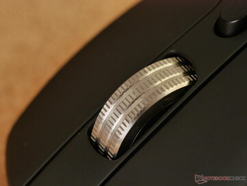 Keychron M6 8K metall scrollhjul textur. 