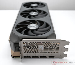 RTX 5070 Ti Super tippas lansera mer VRAM än RTX 5070 Ti som visas här (bildkälla: Notebookcheck)
