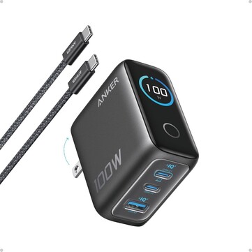 Anker Charger (100W, 3 Ports, Smart Display) levereras med två USB-C-portar, en USB-A-port, vikbara tänger och en medföljande USB-C-kabel. (Bildkälla: Anker)