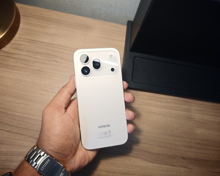 Honor 600 Pro har en trippel bakre kamerainställning 