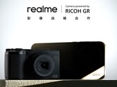 Nu är det officiellt: Ett partnerskap mellan Realme och Ricoh GR gör redan GT8 Pro-kameran redo att konkurrera med Xiaomi 17 Pro och Oppo Find X9 Pro. (Bildkälla: Ricoh/Realme)