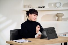 MSI Prestige 16 Flip AI+ erbjuder Core Ultra X9 och Core Ultra 7 Panther Lake-H-alternativ. (Bildkälla: MSI)