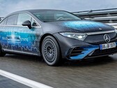 En EQB-prototyp med 750 mils räckvidd från ett solid state-batteri. (Bildkälla: Mercedes-Benz)