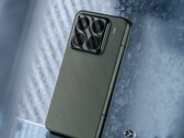 Xiaomi 15S Pro förväntas se ut precis som Xiaomi 15 Pro. På bilden - Xiaomi 15 Pro (Bildkälla: Lee Qi)