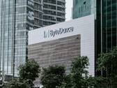 ByteDance-logotypen på företagets kontorsbyggnad i Singapore (Bildkälla: Claudio Schwarz - Unsplash)