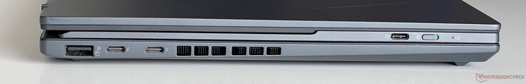 Vänster: USB-A 3.2 Gen.1 (5 Gbit/s), 2x USB-C 4.0 med Thunderbolt 4 (40 GBit/s, DisplayPort, Power Delivery), USB-C (för laddning av Bluetooth-tangentbordet)