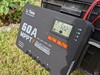 Solcellsladdningsregulator i aktion