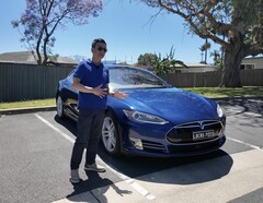 Toms Tesla Model S 70D från 2015 har kört över 121 000 km eller 75 000 miles. (Bildkälla: Ludicrous Feed via YouTube)