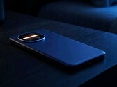 Sharp Aquos R11 har en RGB-LED-remsa i kameramodulen.