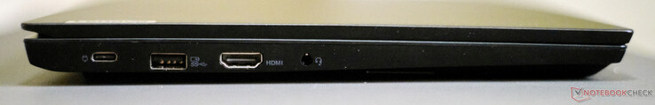 Vänster: USB-C 3.2 Gen 1 (inkl. DisplayPort 1.2 + laddning), USB-A 3.2 Gen 1, HDMI 1.4b, uttag