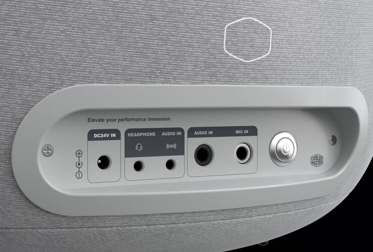 Throne X-pallen har uttag för 3,5 mm aux-, 6,3 mm aux- och 6,3 mm dynamisk mikrofoningång samt 3,5 mm hörlursutgång. (Bildkälla: Cooler Master)