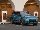 En Kia EV som använder en Supercharger. Tesla har öppnat sitt laddningsnätverk för Kia EVs i Nordamerika (Bildkälla: Kia)