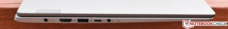 Vänster: Laddningsport, HDMI, USB 3.0, USB 3.1 Gen 1, 3.5 mm kombinerat ljud