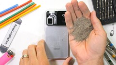 Honor Robot Phone bör inte utsättas för alltför mycket smuts, åtminstone inte dess gimbalkamera.