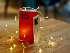 OnePlus 15 har certifierats av FCC och kommer snart att vara tillgänglig för förbeställning. (Bildkälla: OnePlus)