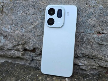 Oppo Find X9 Pro i recension. (Bildkälla: Marcus Herbrich)