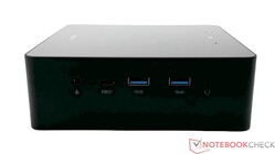 Höger sida: 3,5 mm ljuduttag, USB4, USB 3.2 Gen2 typ A