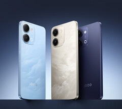 iQoo Z11i finns i färgvarianterna Desert Gold, Ink Shadow och Light Blue