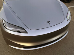 Model 3 från 2026 med kamera i främre stötfångaren och blinkersstjälk. (Bildkälla: Sawyer Merritt/X)