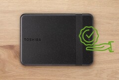 Toshibas hårddisk har en mycket minimalistisk design i svart.