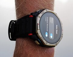 Amazfit T-Rex Dual Solar har solceller på fram- och baksidan.
