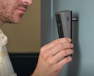 Ring Peephole Camera 2K förvandlar ett befintligt dörrkikshål till en smart säkerhetskamera utan att man behöver borra hål.