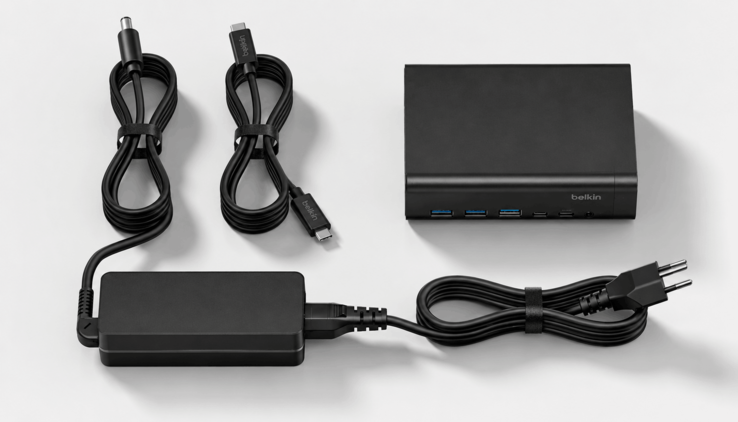 Belkin 12-i-1-dockningsstation med strömadapter och medföljande kablar