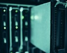 Närbild på serverrack i ett datacenter