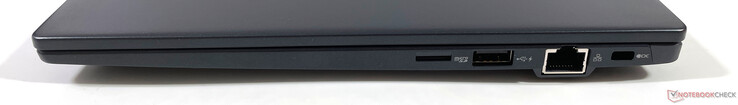 Höger: microSD-läsare, USB-A 3.2 Gen.1 (strömförsörjd), Gigabit Ethernet, Kensington-lås
