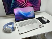 HP OmniBook 3 17 i recension