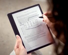 InkSight-pekpennan kan användas för att göra anteckningar i färg i texter på e-läsaren Boox Note Mini C.