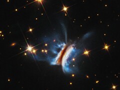 Hubble-bild av Dracula Chivita (Bildkälla: flera; se källor)
