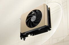Den kompakta MSI GeForce RTX 5050 Inspire ITX har en elegant gulddesign (Bildkälla: MSI)