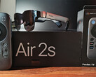 RayNeo Air 2s och Pocket TV passar bra ihop (Bildkälla: Notebookcheck)