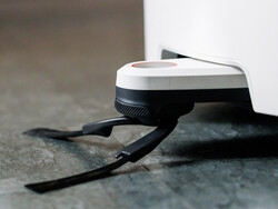 Armen förlängs automatiskt för noggrann rengöring i hörnen. (Bildkälla: Daniel Schmidt)