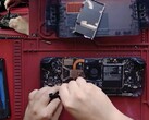 Demontering av Steam Deck OLED mitt. (Bildkälla: SlickBuys Mods and Repairs)