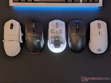 Orbital Pathfinder, Glorious Model D3 Wireless, Aerox 3 Wireless Gen 2, NZXT Lift Elite, SteelSeries Rival 3 Wireless Gen 2 (från vänster till höger).