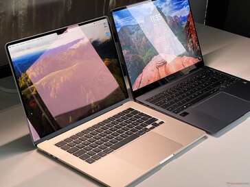 MacBook Air 15 (vänster) vs. Galaxy Book4 Pro (höger)