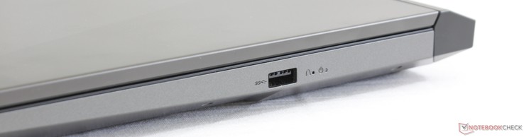 Höger: USB 3.1 Typ A