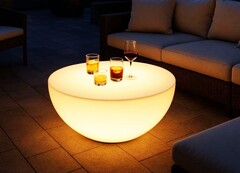 Philips Hue Go XXL var ett aprilskämt förra året, men är nu tydligen en riktig produkt.