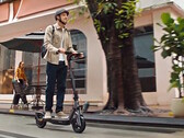 Segway Ninebot F3 e-scooter är fullmatad med säkerhets- och navigeringsfunktioner. (Bildkälla: Segway)