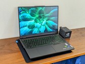 Lenovo Legion Pro 5 16IRX9 recension av bärbar dator: Bra prestanda, men lite tung