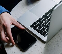 Lagstiftare i Colorado försöker införa ålderskontroller på OS-nivå.