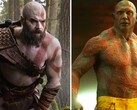 En bild där Ryan Hurst och Dave Bautista står bredvid varandra
